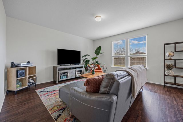 332 Bayberry CIR, Buda, TX 78610