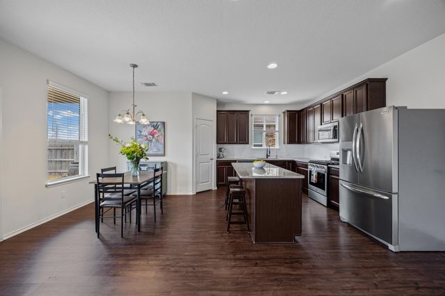 332 Bayberry CIR, Buda, TX 78610