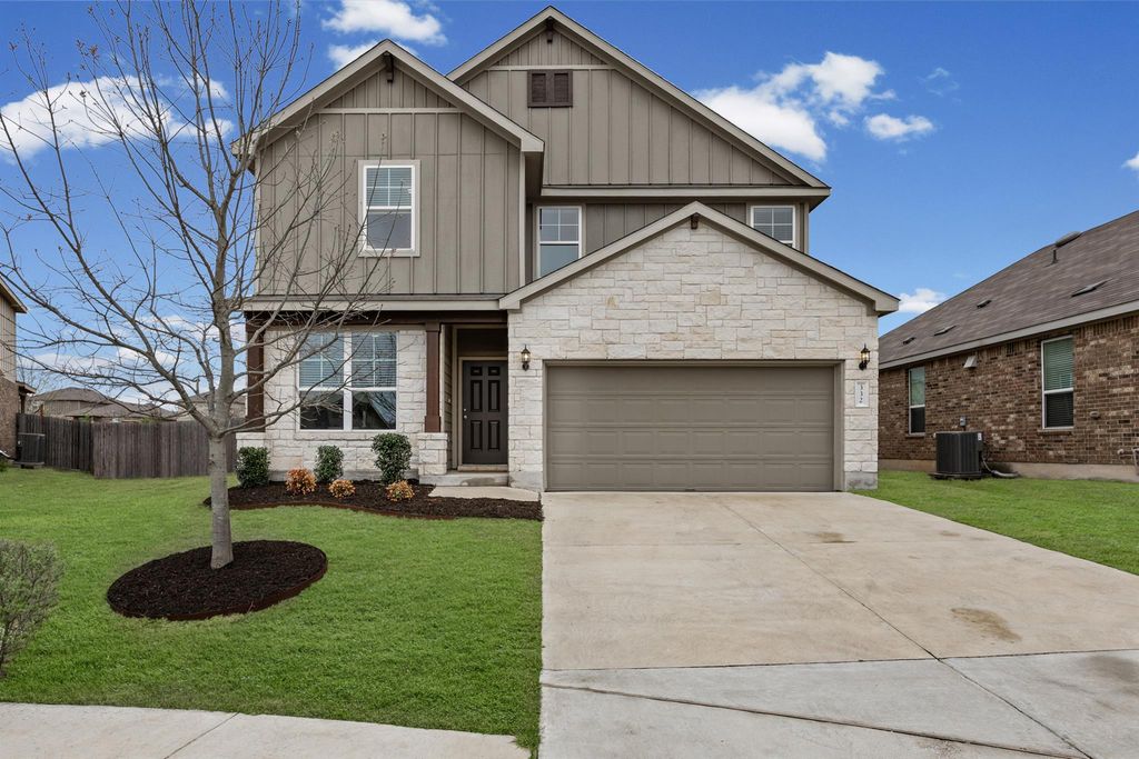 332 Bayberry CIR, Buda, TX 78610