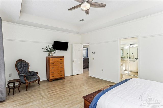 4118 Oak Pointe Dr, Gulf Breeze, FL 32563