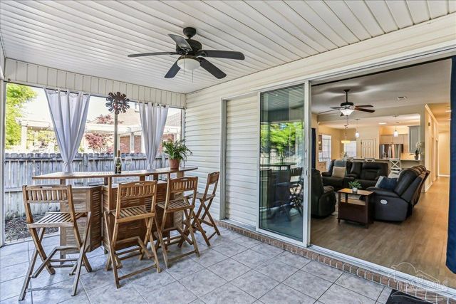 4118 Oak Pointe Dr, Gulf Breeze, FL 32563