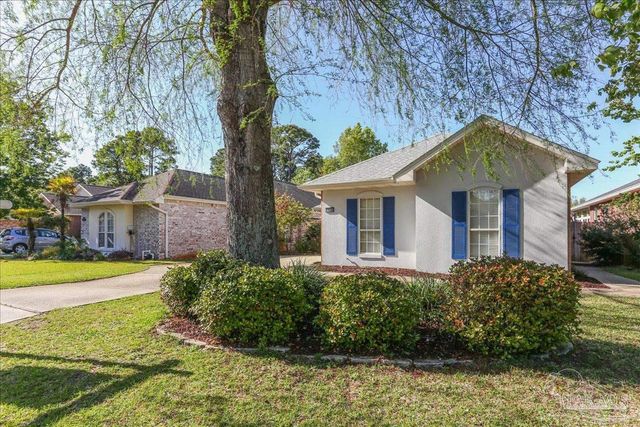 4118 Oak Pointe Dr, Gulf Breeze, FL 32563