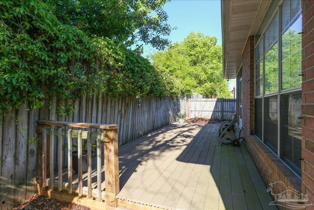 4118 Oak Pointe Dr, Gulf Breeze, FL 32563