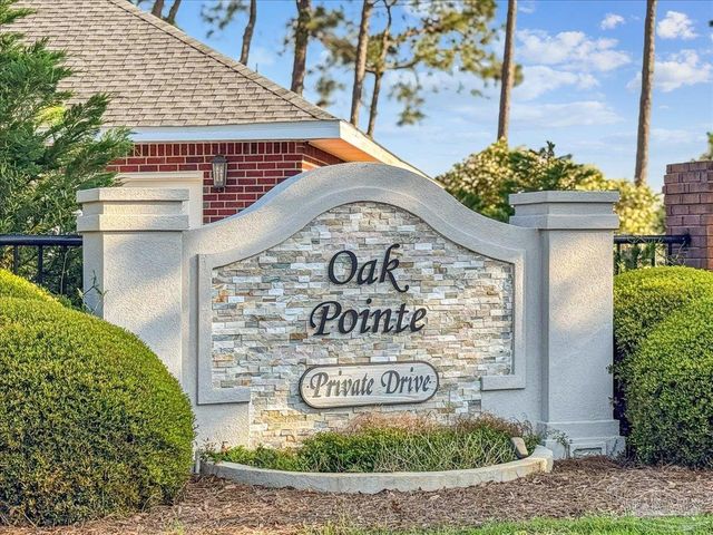 4118 Oak Pointe Dr, Gulf Breeze, FL 32563