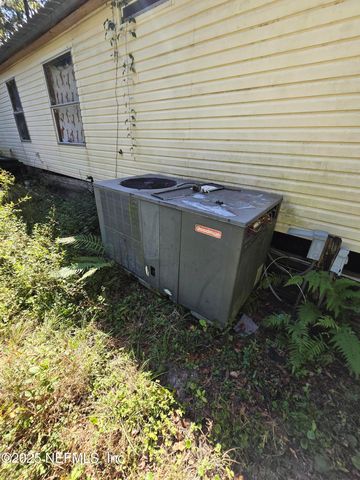 3163 LANNIE Road, Jacksonville, FL 32218