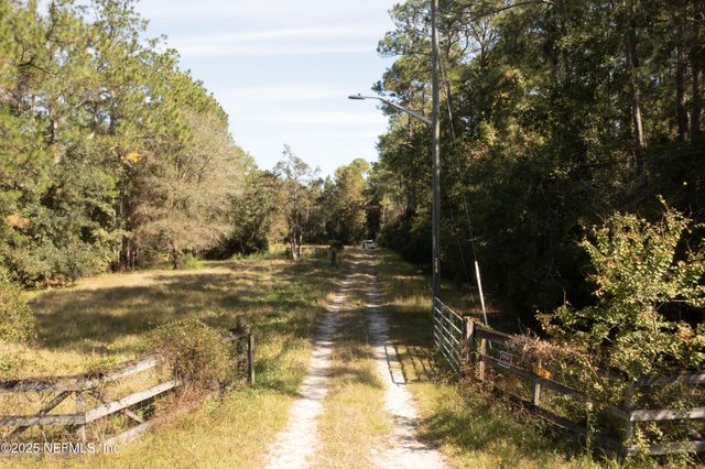 3163 LANNIE Road, Jacksonville, FL 32218