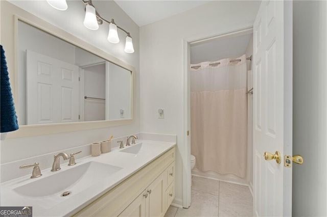 616 Piping Rock Point, Lawrenceville, GA 30043