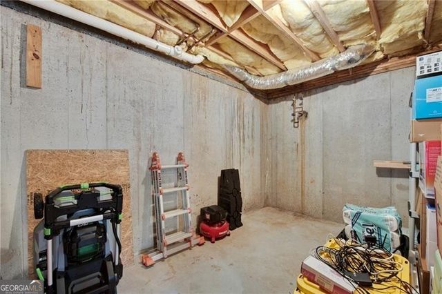 616 Piping Rock Point, Lawrenceville, GA 30043