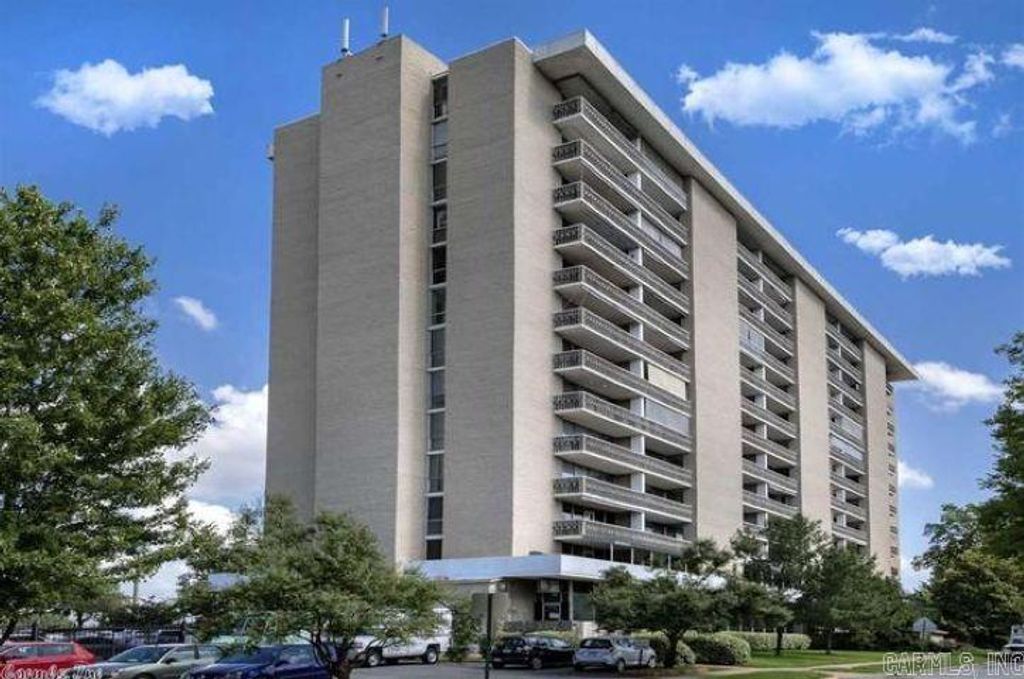 700 E 9th St Apt 6L, Little Rock, AR 72202