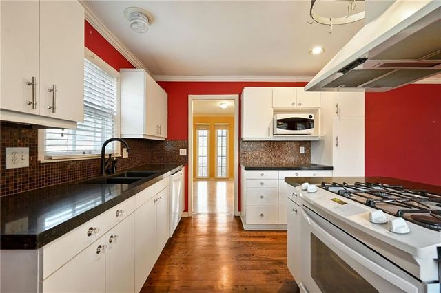 10128 Nall Avenue, Overland Park, KS 66207