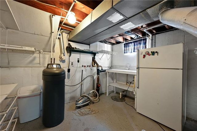 10128 Nall Avenue, Overland Park, KS 66207