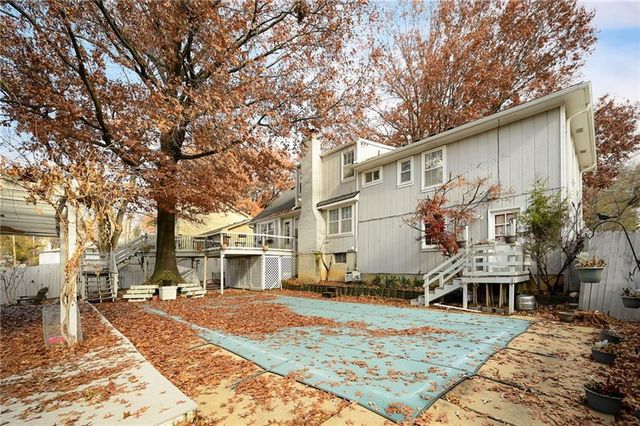 10128 Nall Avenue, Overland Park, KS 66207