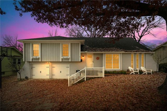 10128 Nall Avenue, Overland Park, KS 66207