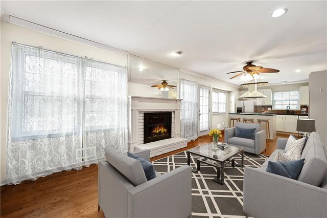 10128 Nall Avenue, Overland Park, KS 66207