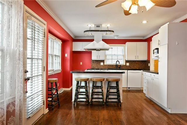 10128 Nall Avenue, Overland Park, KS 66207