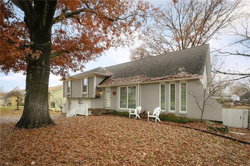 10128 Nall Avenue, Overland Park, KS 66207