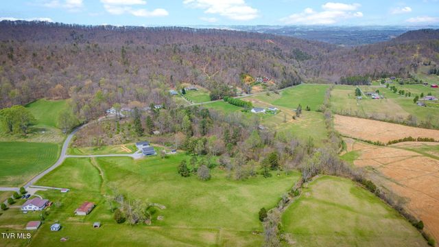 150 Smith Chapel Road, Church Hill, TN 37642