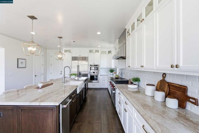 16 Rabble Rd, Orinda, CA 94563