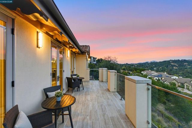 16 Rabble Rd, Orinda, CA 94563