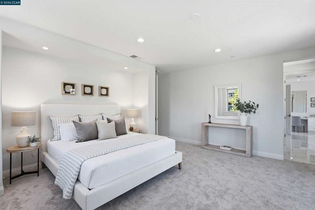 16 Rabble Rd, Orinda, CA 94563