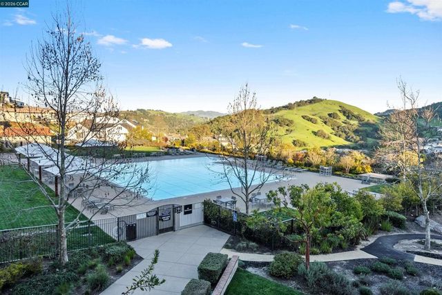 16 Rabble Rd, Orinda, CA 94563