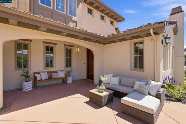 16 Rabble Rd, Orinda, CA 94563