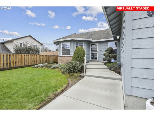 964 Se 27TH St, Troutdale, OR 97060