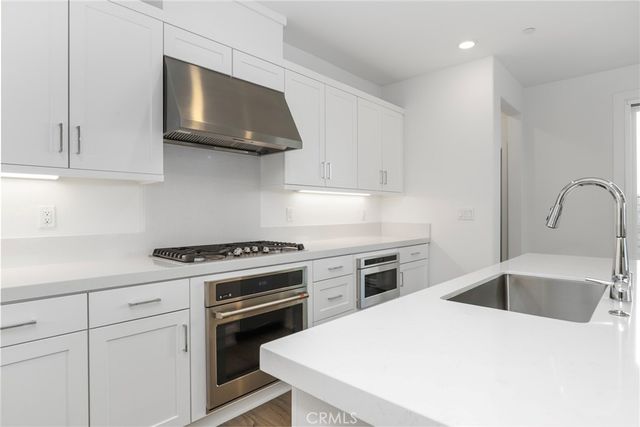 27213 Tamarack Lane, Valencia, CA 91381