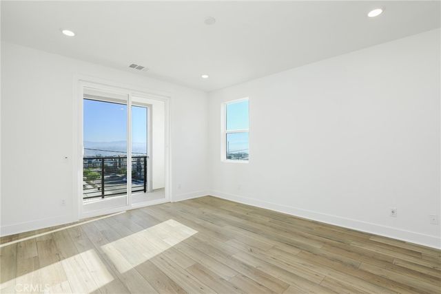 27213 Tamarack Lane, Valencia, CA 91381