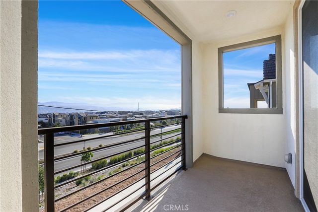 27213 Tamarack Lane, Valencia, CA 91381