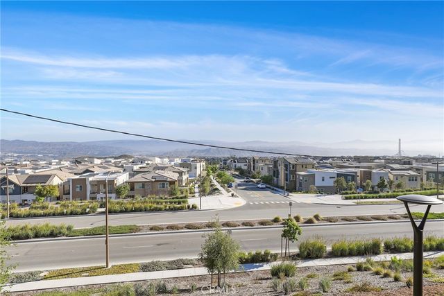 27213 Tamarack Lane, Valencia, CA 91381