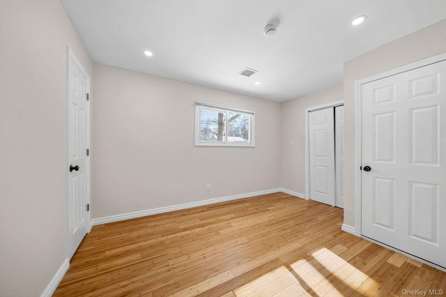 17 Nelson Place, Mastic, NY 11950