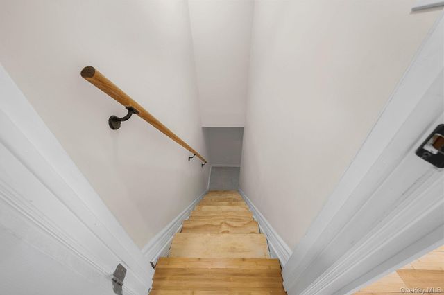 17 Nelson Place, Mastic, NY 11950