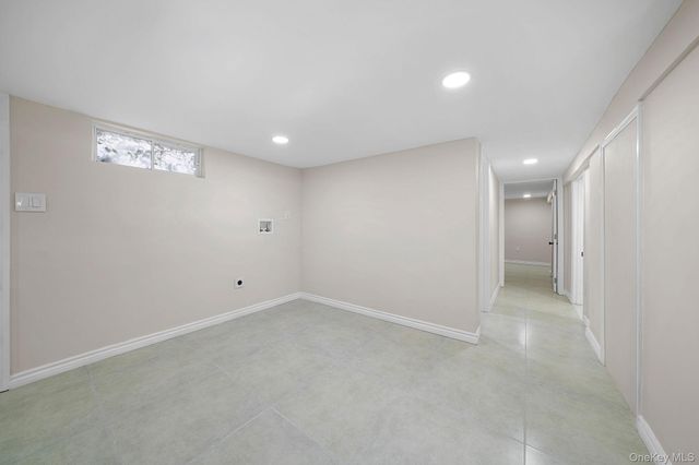 17 Nelson Place, Mastic, NY 11950