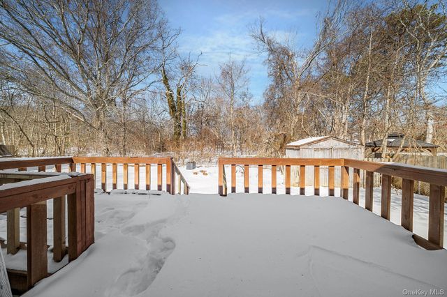 17 Nelson Place, Mastic, NY 11950