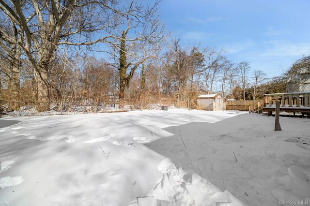 17 Nelson Place, Mastic, NY 11950