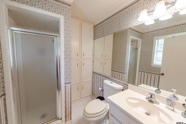 102 King Henry, Scroggins, TX 75480