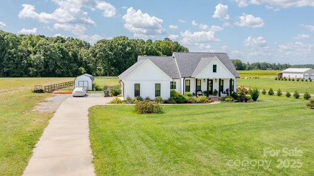 370 Cal Kennedy Road, Cleveland, NC 27013