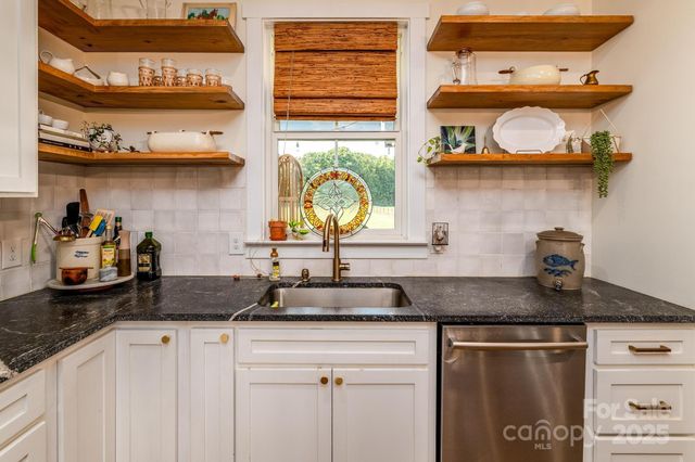 370 Cal Kennedy Road, Cleveland, NC 27013