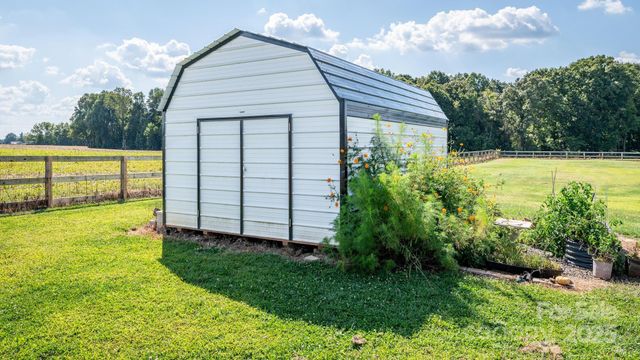 370 Cal Kennedy Road, Cleveland, NC 27013