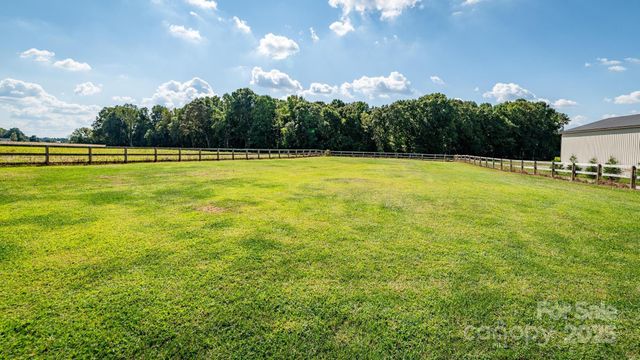 370 Cal Kennedy Road, Cleveland, NC 27013