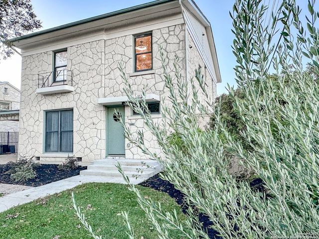 102 Luther, Olmos Park, TX 78212