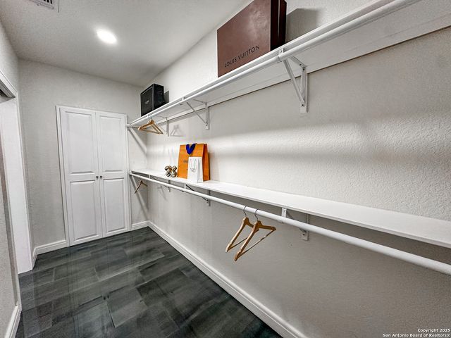 102 Luther, Olmos Park, TX 78212