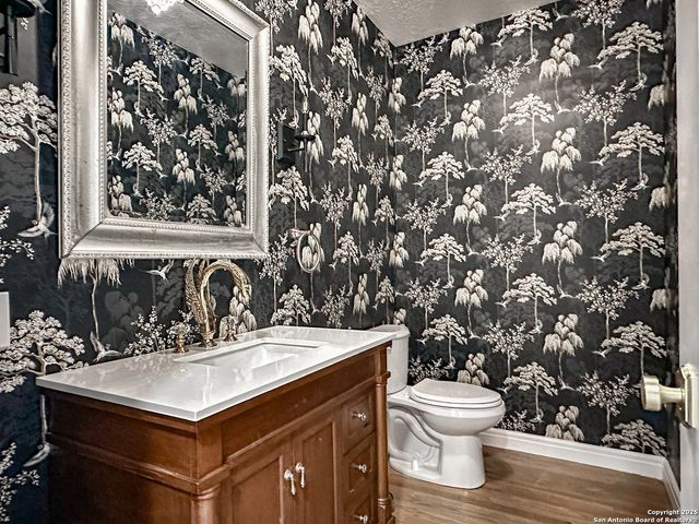 102 Luther, Olmos Park, TX 78212