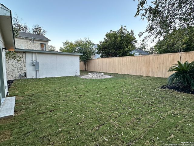 102 Luther, Olmos Park, TX 78212