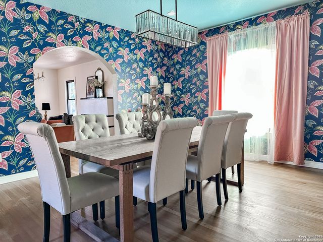 102 Luther, Olmos Park, TX 78212