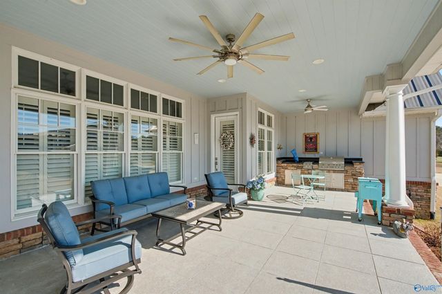 255 Worthington Lane, Guntersville, AL 35976