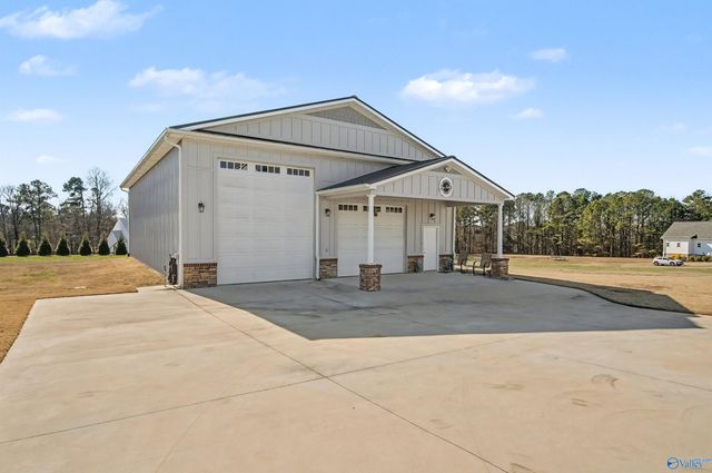 255 Worthington Lane, Guntersville, AL 35976