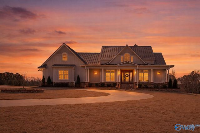 255 Worthington Lane, Guntersville, AL 35976