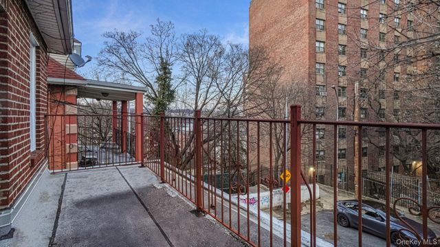 1819 Palisade Place, Bronx, NY 10453